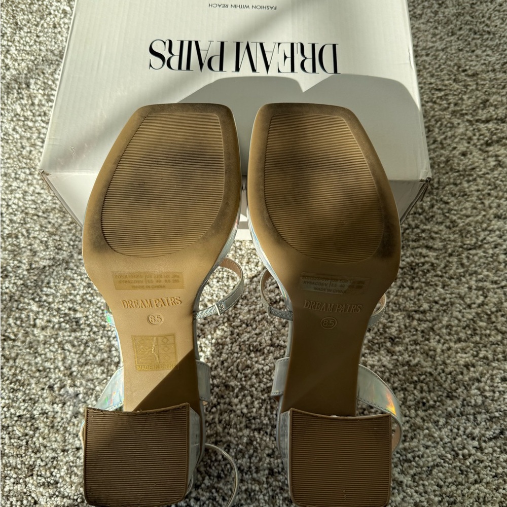Dream Pairs Holographic Block Heel Sandals - Picture 6 of 6
